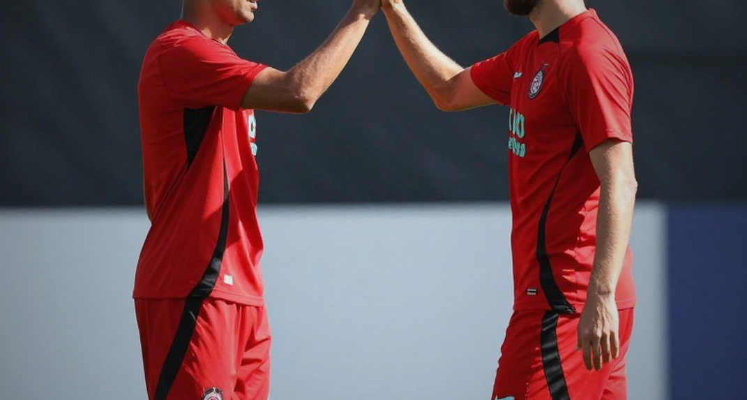 V.League đang bán dần chính mình, còn chiếc cúp ASEAN chỉ che được vết nứt