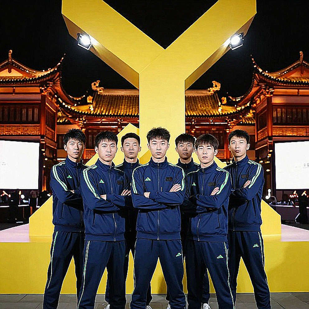 Minecraft và chiều không gian thứ tư The Sift: Cái nhãn esports sai chỗ và canh bạc 2027
