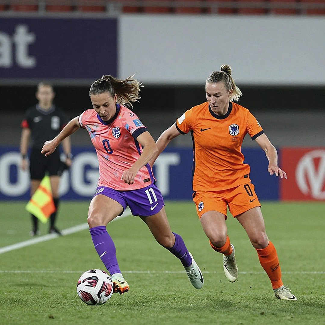 Raphinha và vai số 9 ảo: Barcelona vá lỗ hổng bằng tấm bản đồ chưa đủ dữ liệu