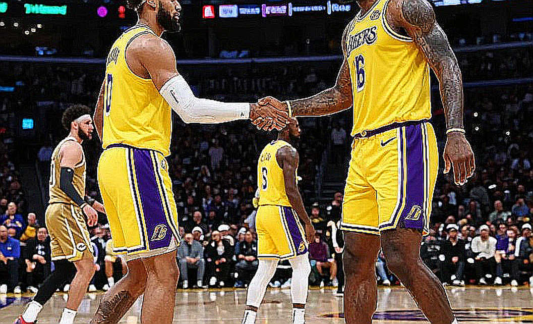 NBA phạt nặng Los Angeles Clippers vì vi phạm quy định salary cap liên quan đến Kawhi Leonard