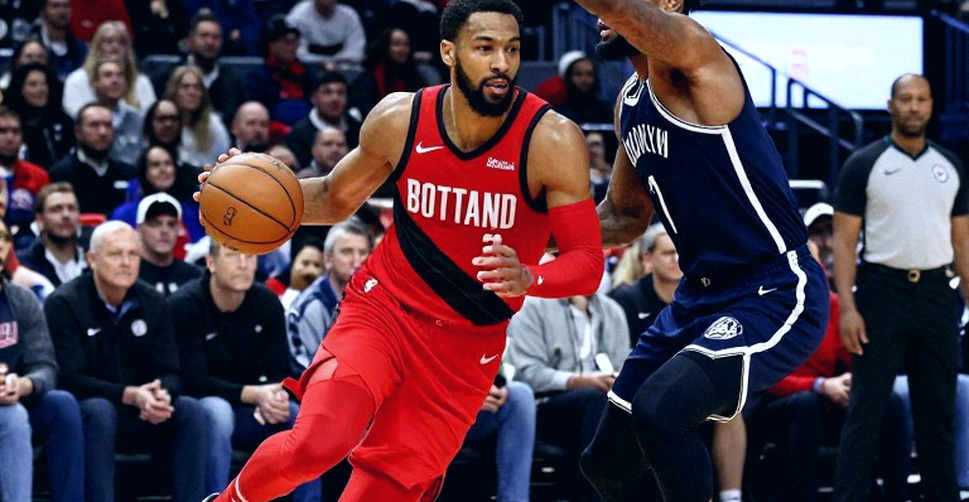 Pablo Laso thừa nhận thẳng thắn: 'Chỉ có Mike James mới có thể ngăn chặn chính Mike James' — Anadolu Efes đang đặt cược tất cả vào một cuộc chuyển giao chiến thuật táo bạo