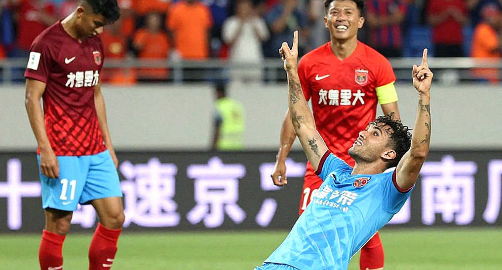 Khai quật viên ngọc từ lò U19: Cậu bé 17 tuổi 'de Jong Việt Nam' với 5.2 pha tạo cơ hội mỗi trận Khai quật viên ngọc từ lò U19: Cậu bé 17 tuổi 'de Jong Việt Nam' với 5.2 pha tạo cơ hội mỗi trận