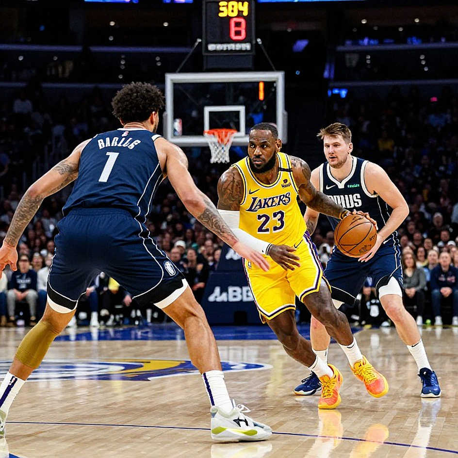 Clippers đối mặt án phạt lịch sử NBA: Xây dựng lại đội hình với 5 pick bị trừ, Kawhi Leonard sang Toronto