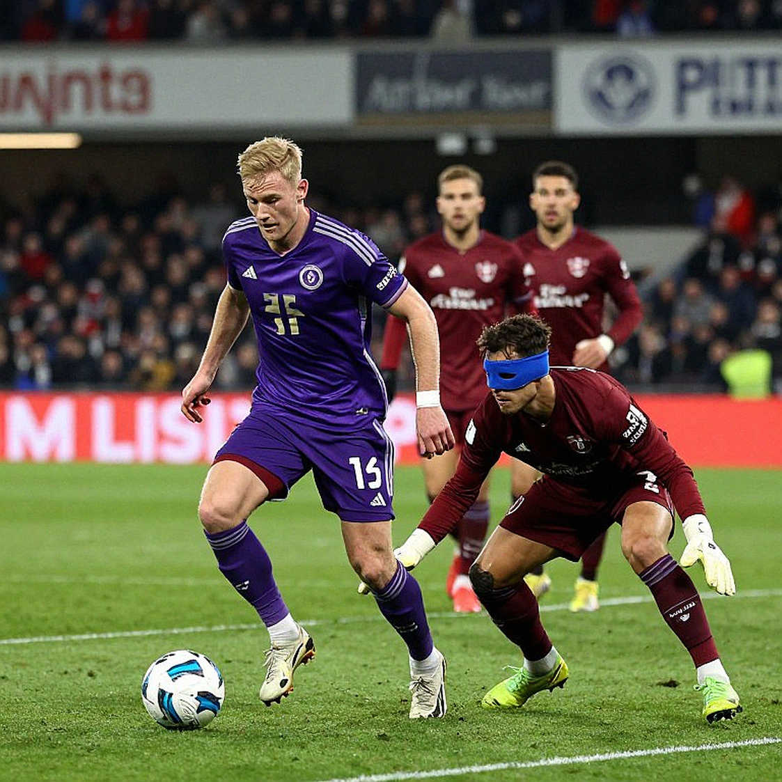 Bayern Munich sắp mất tài năng trẻ Erblin Osmani vào tay Kosovo? Bayern Munich sắp mất tài năng trẻ Erblin Osmani vào tay Kosovo?