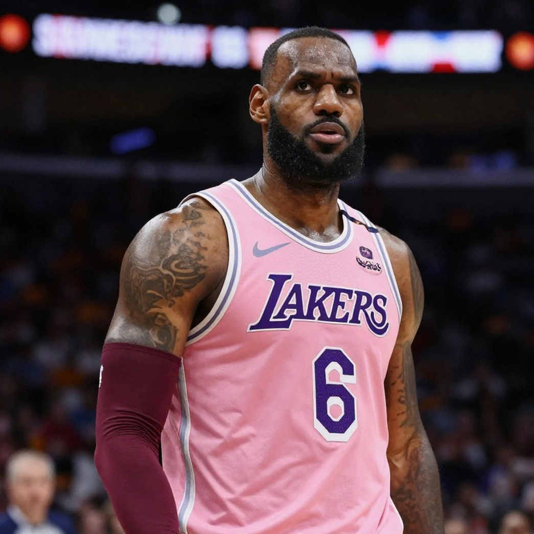Kinh tế học nguyên mẫu: NBA đang trả giá cho một mô hình chưa được kiểm chứng